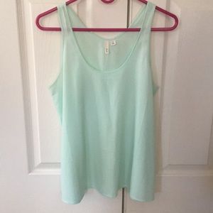 Polyester sleeveless top